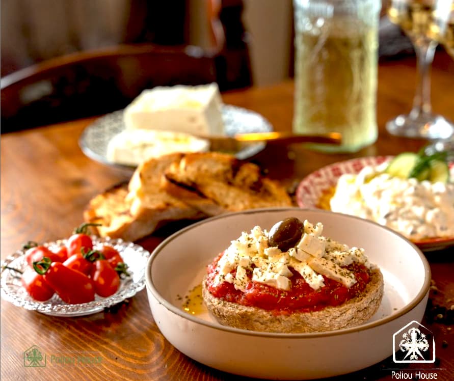 Poliou House - Image 9