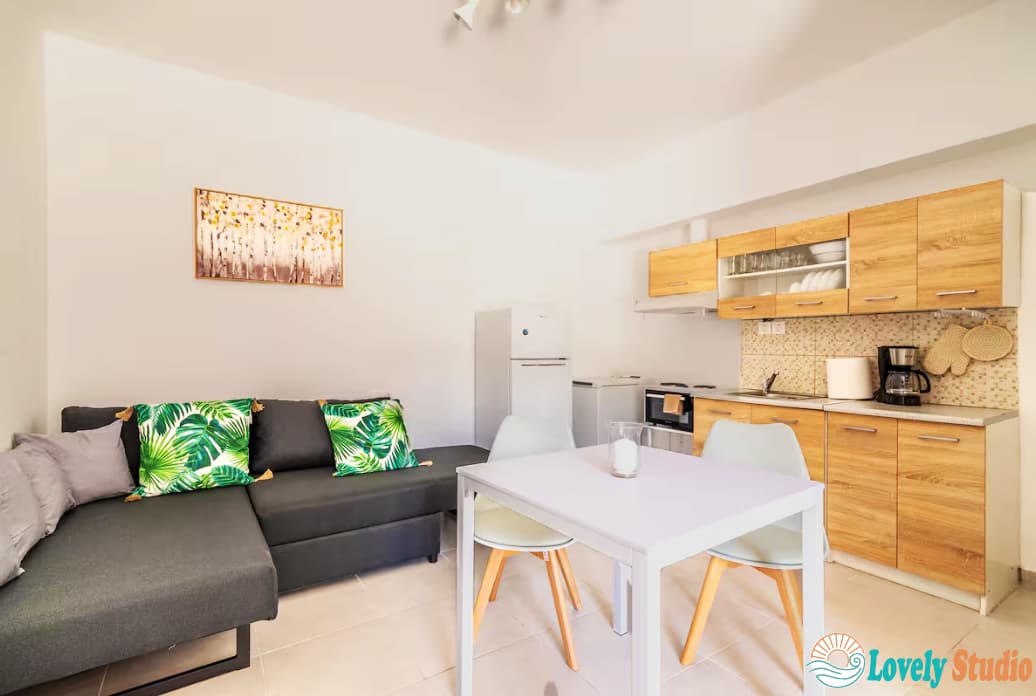 Lovely Seaside Studio - Image 3